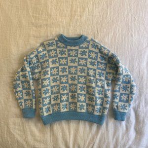 Lisa Says Gah- Emma sweater- blue daisy